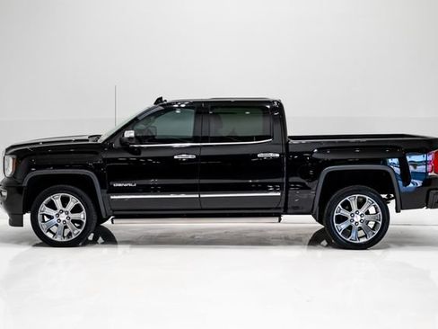 Used 2016 GMC Sierra 1500 Denali w/ Enhanced Driver Alert Package AWD/4WD image 32