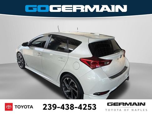 Used 2018 Toyota Corolla iM FWD image 9
