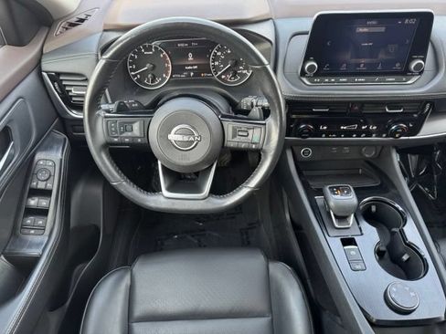 Used 2023 Nissan Rogue SV w/ SV Premium Package AWD/4WD image 13