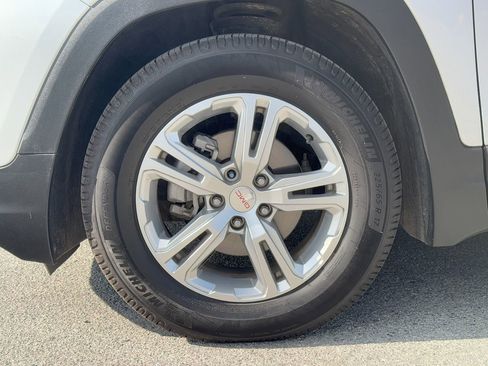 Used 2018 GMC Terrain SLE image 15