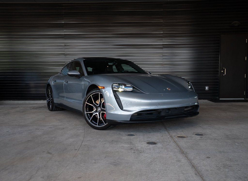 Certified 2023 Porsche Taycan 4S AWD/4WD image 9