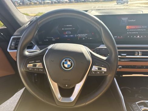 Certified 2024 BMW i4 xDrive40i w/ Premium Package image 18