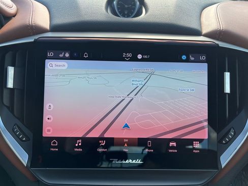 Used 2022 Maserati Ghibli Modena Q4 image 22