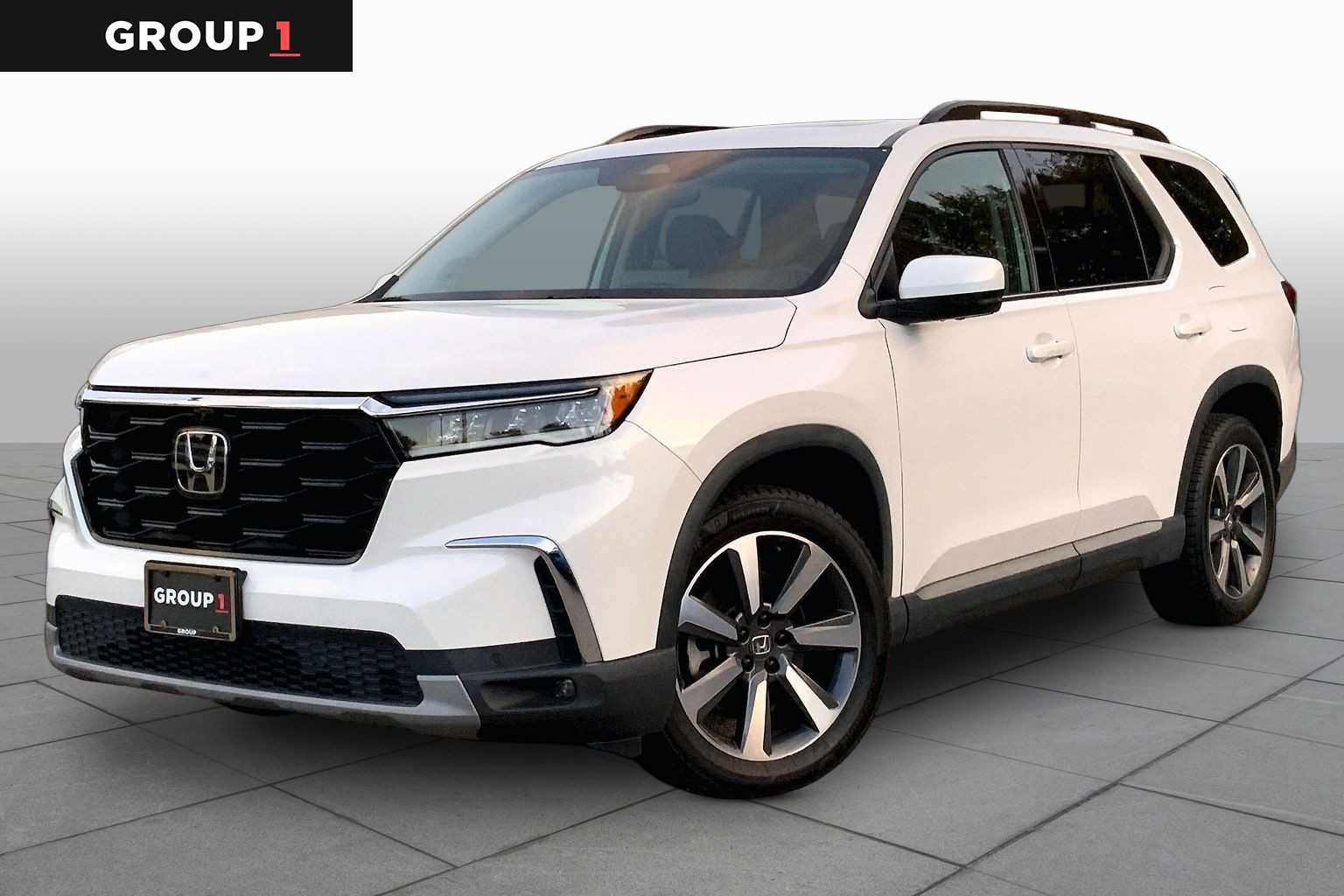 Used 2023 Honda Pilot Elite image 1