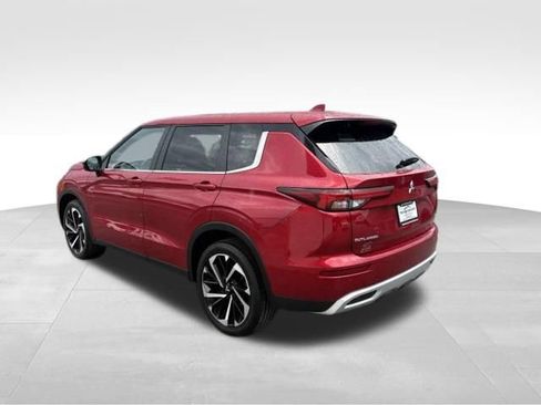 Used 2024 Mitsubishi Outlander SE FWD image 11