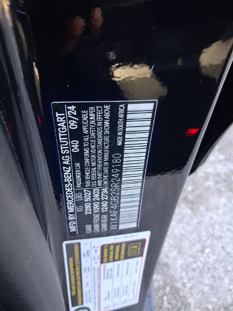 Used 2025 Mercedes-Benz C 300 Sedan image 27