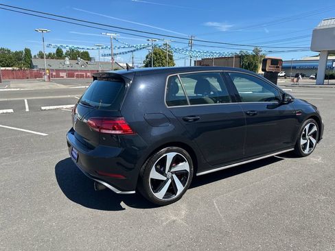 Used 2018 Volkswagen GTI SE FWD image 6