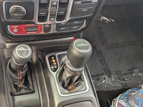 Used 2021 Jeep Gladiator Mojave image 25