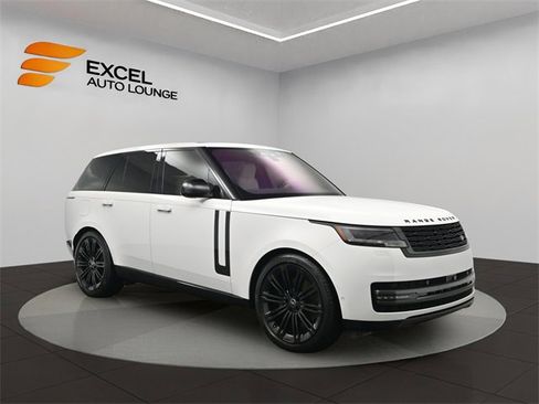 Used 2023 Land Rover Range Rover SE image 7