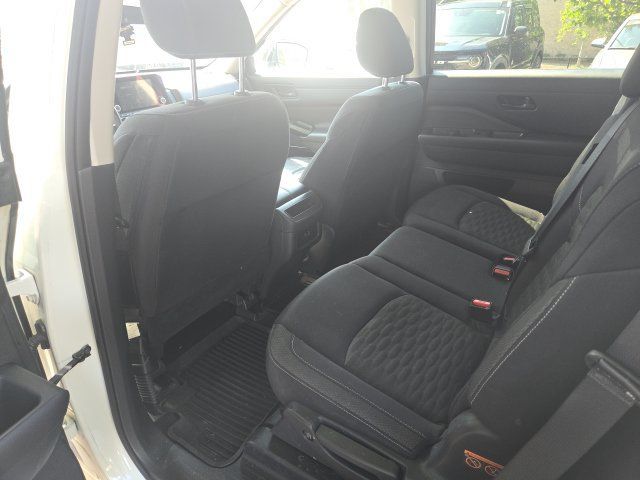 Certified 2024 Nissan Pathfinder S AWD/4WD image 16