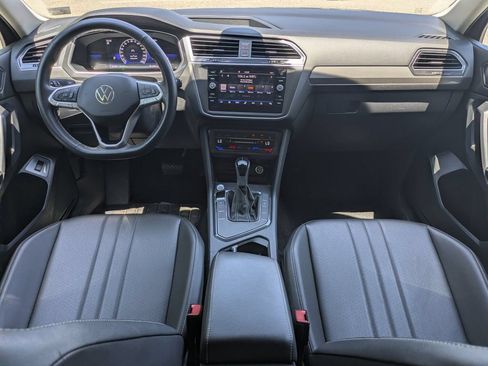 Used 2024 Volkswagen Tiguan SE FWD image 15