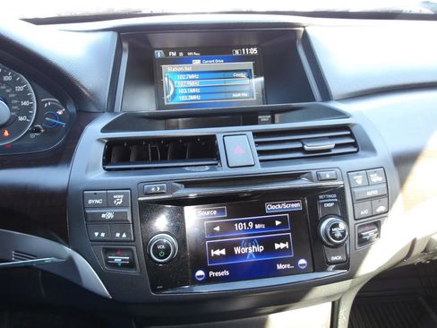 Used 2013 Honda Crosstour EX-L image 19