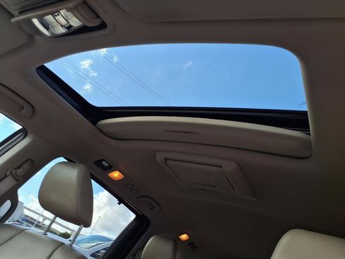 Used 2016 Honda Odyssey Touring Elite image 5