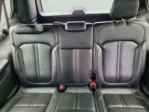 Used 2024 Jeep Wagoneer L Series II w/ Flexible Seating Group image 14