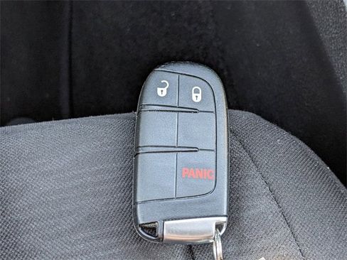 Certified 2022 Dodge Durango SXT w/ Anodized Platinum Package image 27