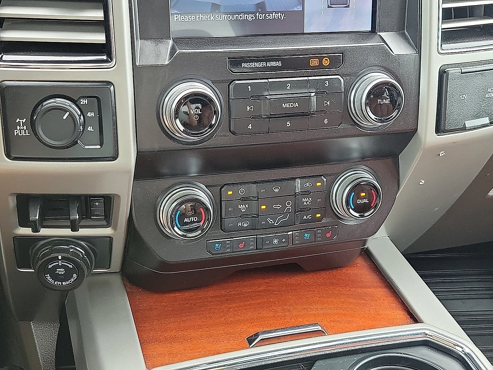 Used 2021 Ford F250 King Ranch w/ King Ranch Ultimate Package AWD/4WD image 18