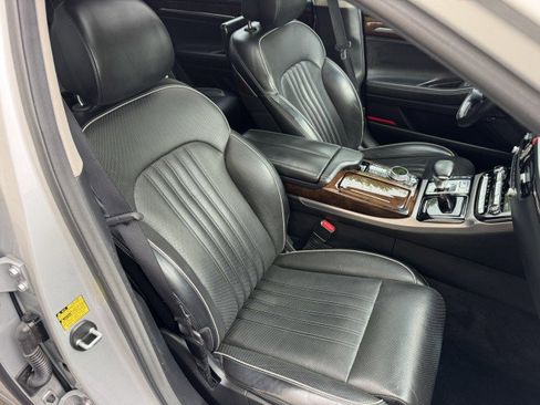 Used 2018 Genesis G90 5.0 Ultimate RWD image 42
