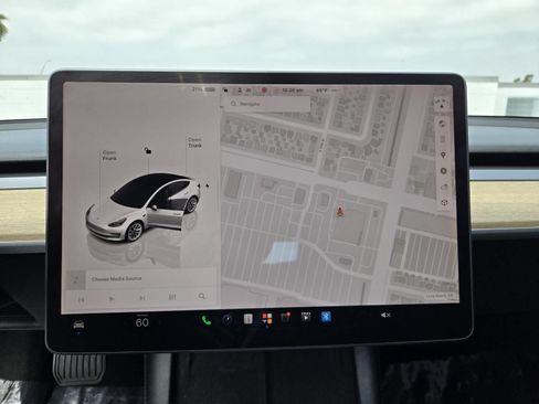 Used 2022 Tesla Model 3 RWD image 9
