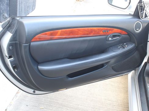Used 2006 Lexus SC 430 Convertible RWD image 17