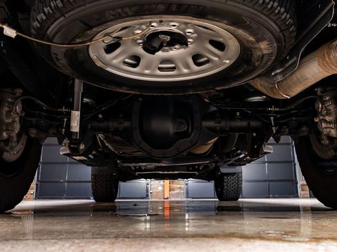 Used 2022 GMC Sierra 2500 SLE w/ SLE Convenience Package image 16