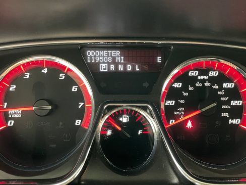 Used 2014 GMC Acadia SLE FWD image 29