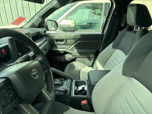 Used 2026 Toyota Tacoma TRD Sport image 4