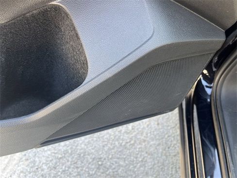 Used 2024 Volkswagen Tiguan S image 15