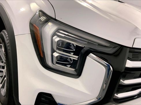 Used 2025 GMC Terrain Elevation AWD/4WD image 27