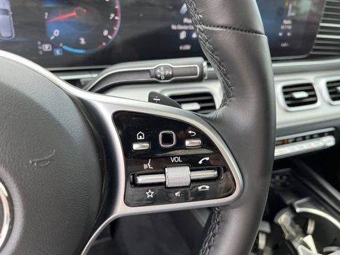 Used 2022 Mercedes-Benz GLE 350 w/ 3rd Row Seat Package image 18