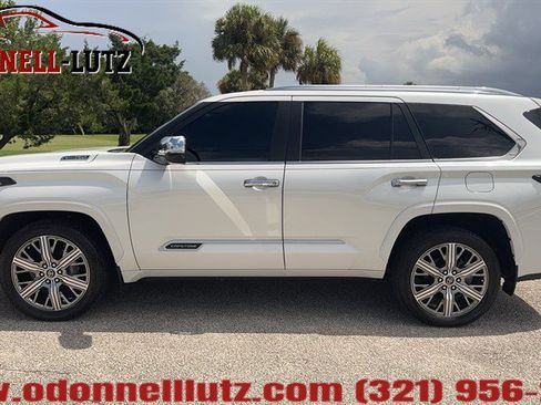 Used 2024 Toyota Sequoia Capstone RWD image 3