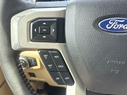 Used 2019 Ford F250 Lariat w/ Chrome Package AWD/4WD image 17