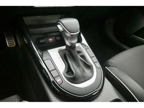 Used 2024 Kia Forte GT-Line w/ GT-Line Premium Package image 13