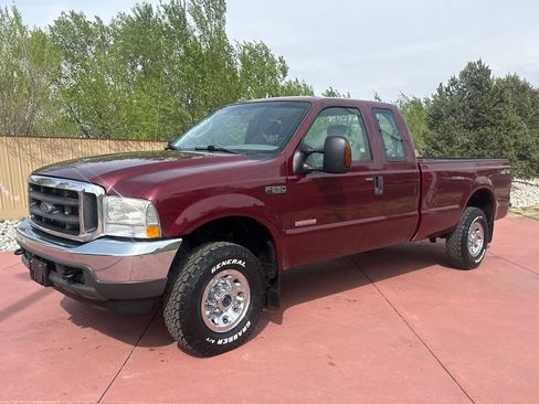 Used 2004 Ford F250 4x4 SuperCab Super Duty image 3
