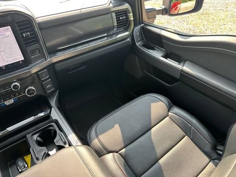 Used 2024 Ford F250 Lariat w/ Lariat Ultimate Package AWD/4WD image 23