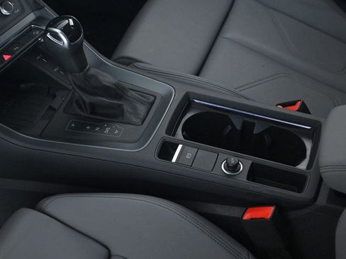 Certified 2025 Audi Q3 2.0T Premium w/ Convenience Package image 20