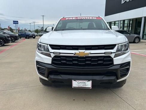 Used 2022 Chevrolet Colorado LT w/ Fleet Safety Package RWD image 2