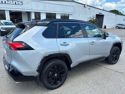 Used 2023 Toyota RAV4 XSE AWD/4WD image 11