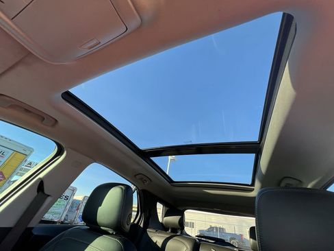 Used 2020 Chevrolet Equinox Premier image 19