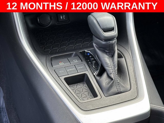 Used 2019 Toyota RAV4 LE FWD image 22