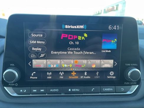 Certified 2024 Nissan Rogue SV w/ SV Premium Package image 17