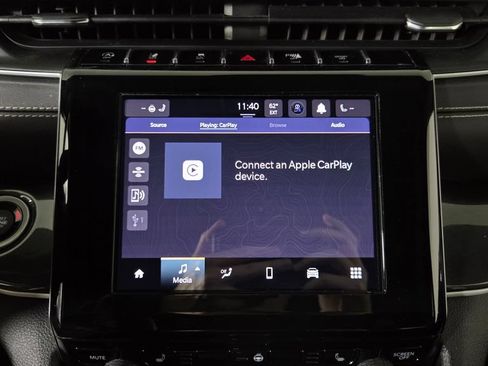 Used 2023 Jeep Grand Cherokee L Laredo AWD/4WD image 23