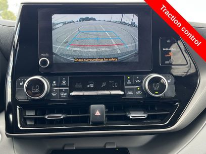 Used 2023 Toyota Highlander XLE