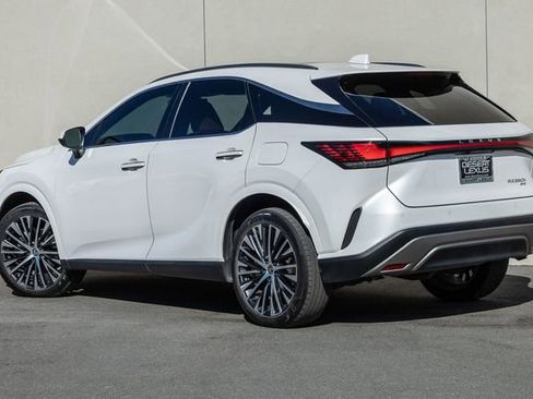 Used 2023 Lexus RX 350 image 3