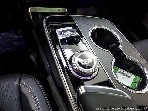 New 2025 Cadillac Lyriq Sport image 19