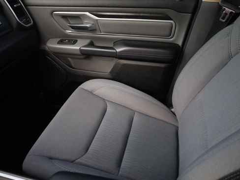 Used 2020 RAM 1500 Big Horn RWD image 12