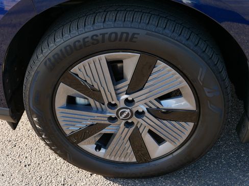 Used 2025 Nissan Murano SL image 15