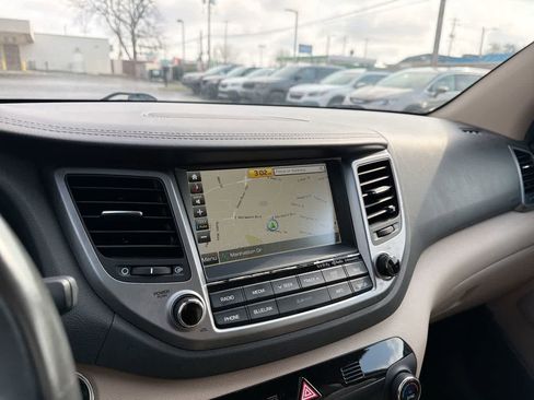Used 2017 Hyundai Tucson SE Plus FWD image 31