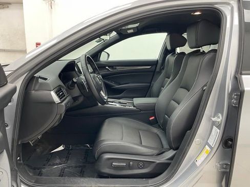 Used 2022 Honda Accord Sport image 9
