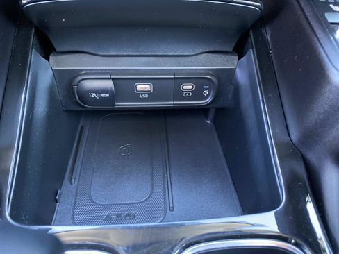 Used 2025 Kia Telluride S AWD/4WD image 14