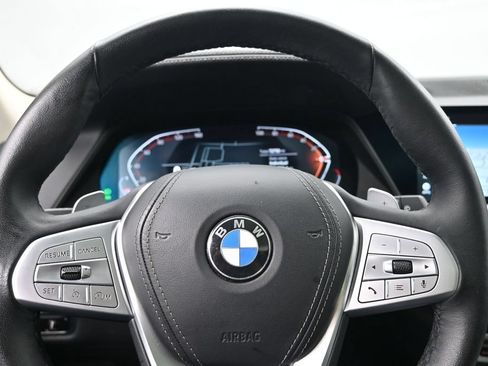 Used 2022 BMW X7 xDrive40i w/ Premium Package AWD/4WD image 12
